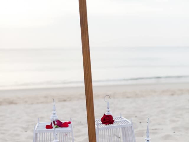 Phuket Romantic Beach Marriage Ceremony (33)