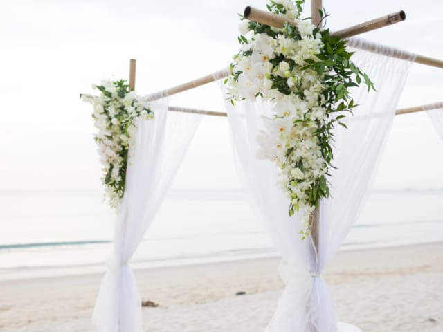 Phuket Romantic Beach Marriage Ceremony (36)