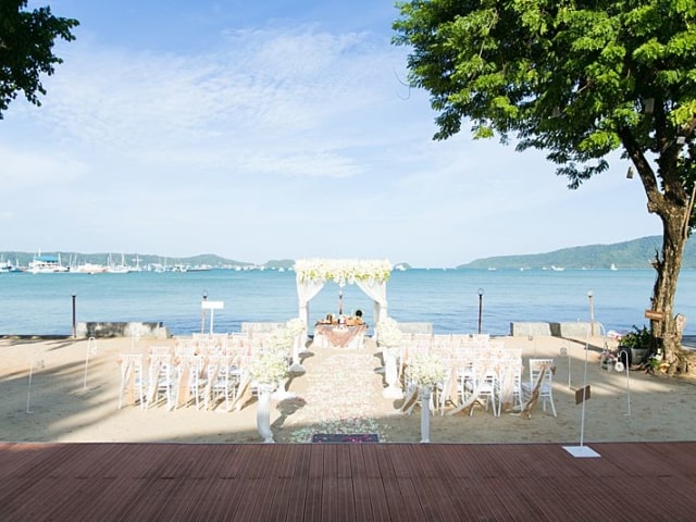 Beach Club Wedding F And M 9