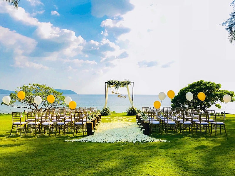 Wedding Flowers Setup Ideas 17